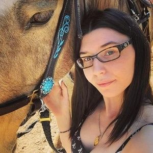 Meet your Posher, Sabrina